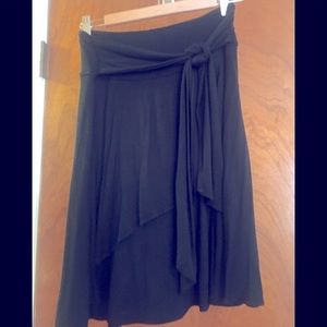 🎶 🌹Banana Republic black tie skirt